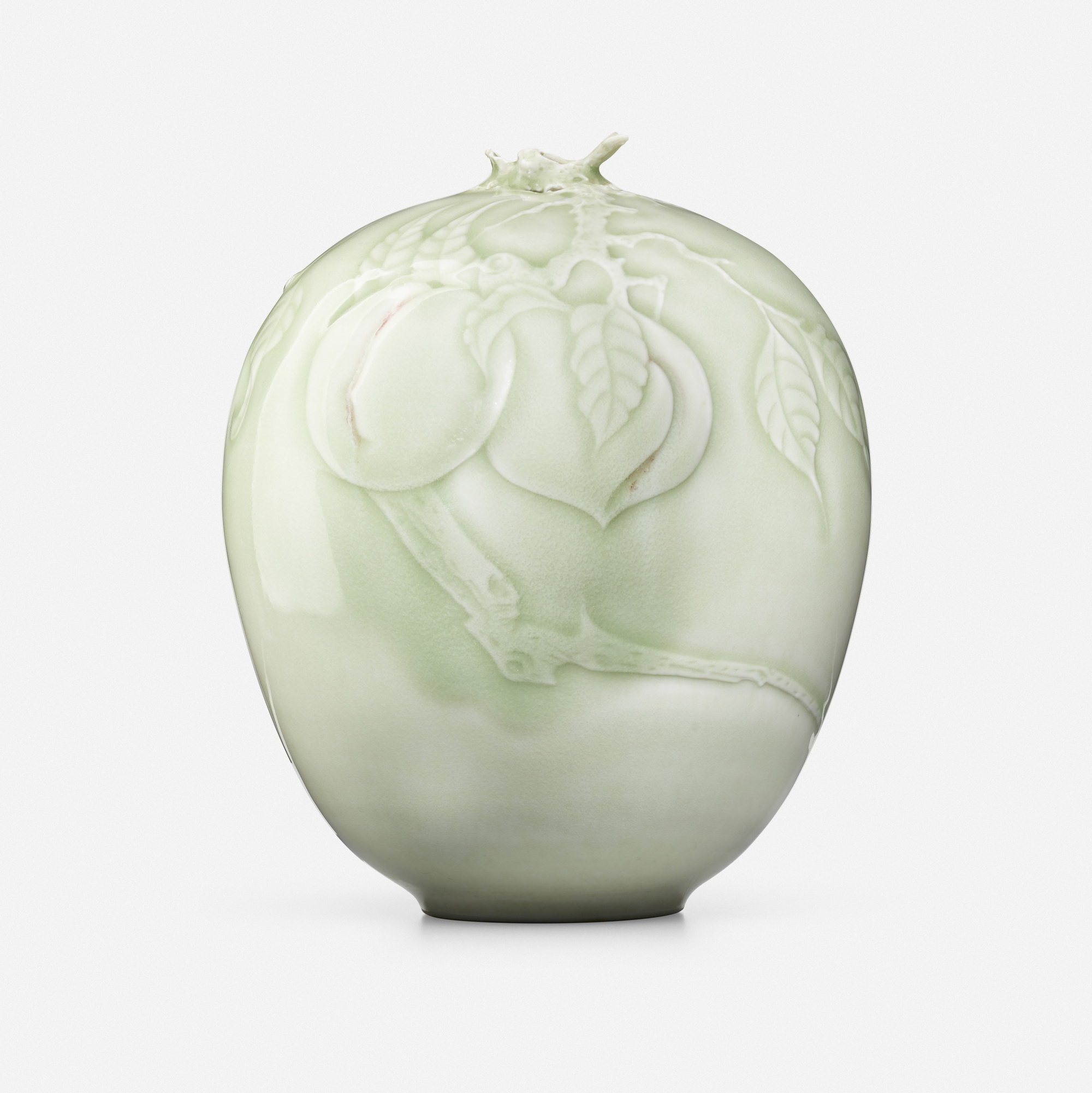 320: CLIFF LEE, Vase with peaches < Post-War Ceramics, 13 April 2023 <  Auctions