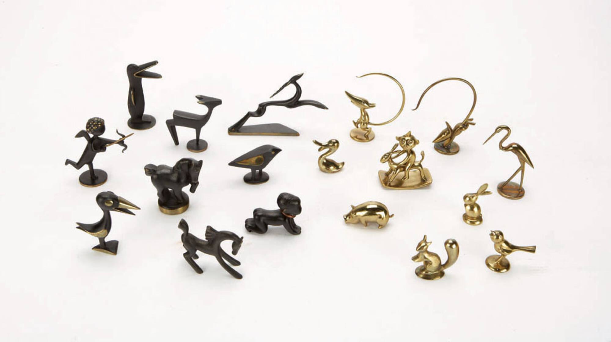 Brass Figurines & Miniatures for Sale at Auction